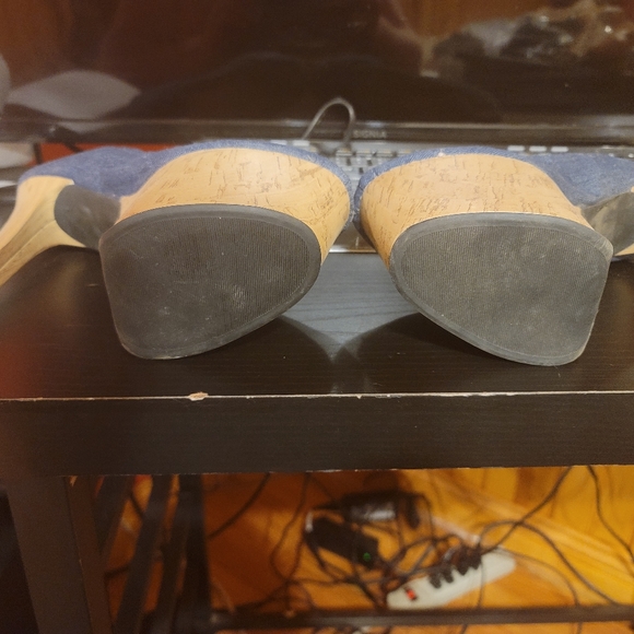 Denim platform pumps - Picture 2 of 4